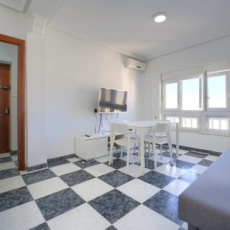 Apartamento Martinez Campos - Playa La Caleta Cádiz Exterior photo
